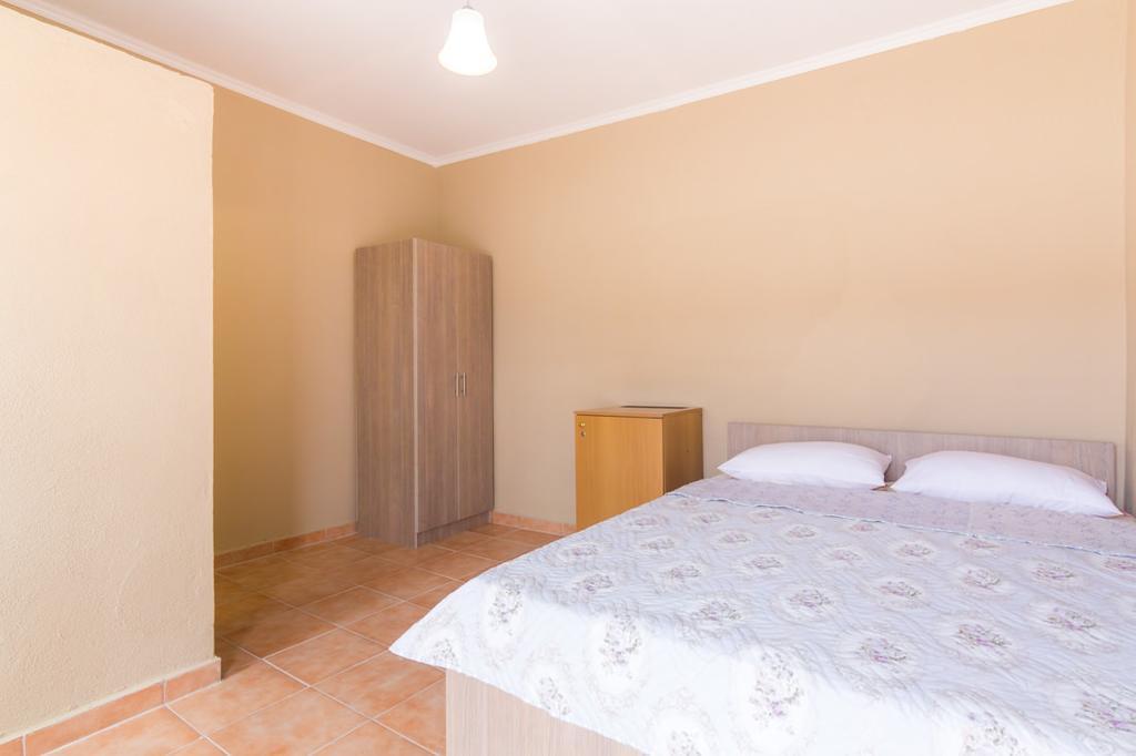 Kremasti Rooms Eksteriør billede
